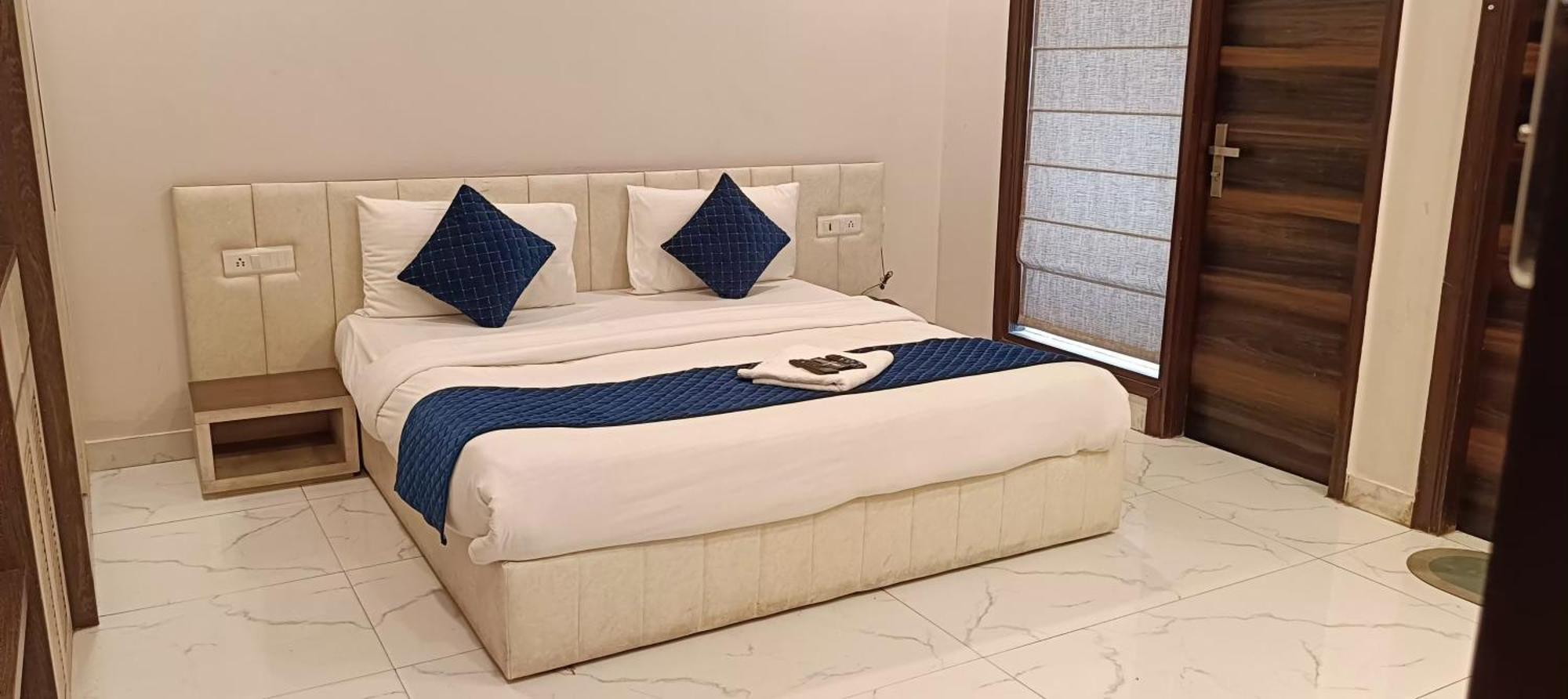 Limewood Stay - Fortis Hospital Gurgaon Extérieur photo