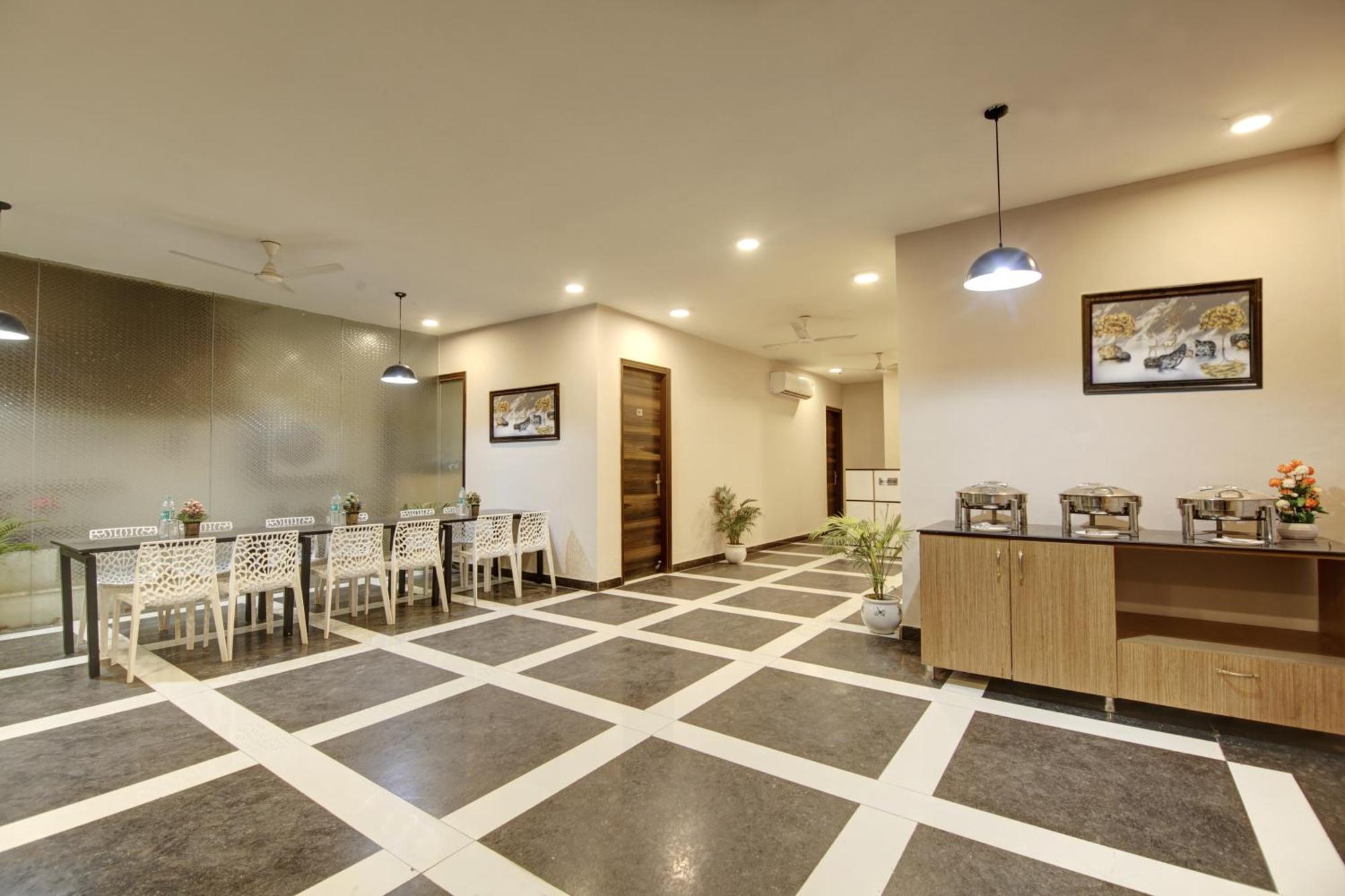 Limewood Stay - Fortis Hospital Gurgaon Extérieur photo